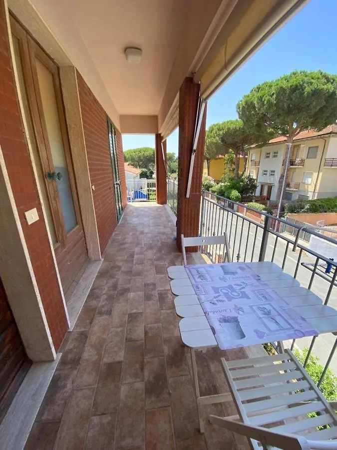 Apartment Appartamenti Vacanze Marina Di Bibbona